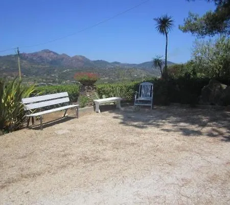 Apartment In Mit Schoenem Garten Capoliveri (Isola d'Elba)