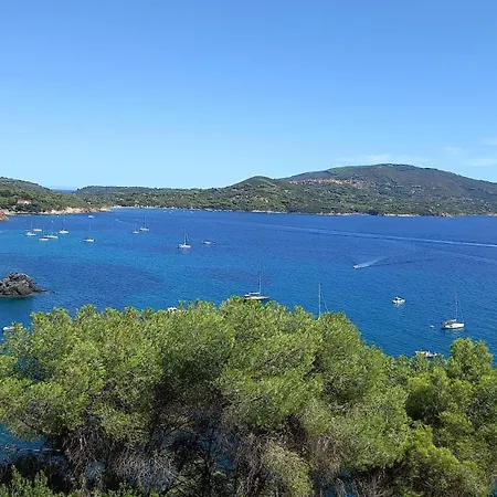 Apartment In Mit Schoenem Garten Capoliveri (Isola d'Elba)